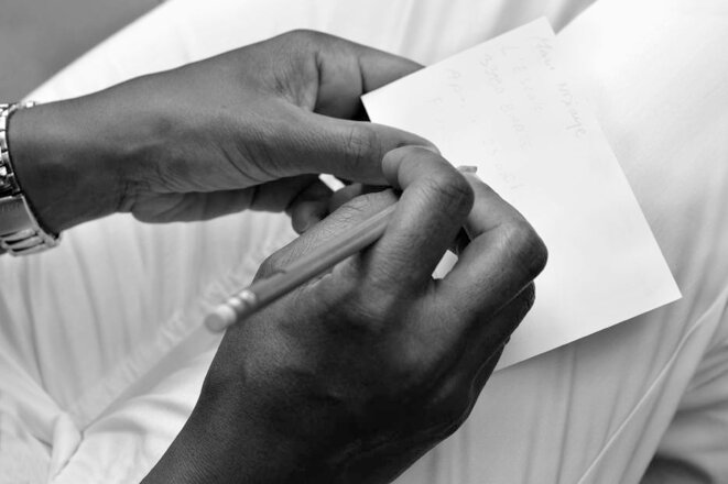 Hannah Assouline prend la main des écrivains